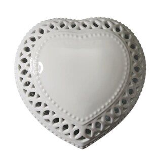Vintage Porcelain Heart Large Trinket Gift Box White Lace Lattice